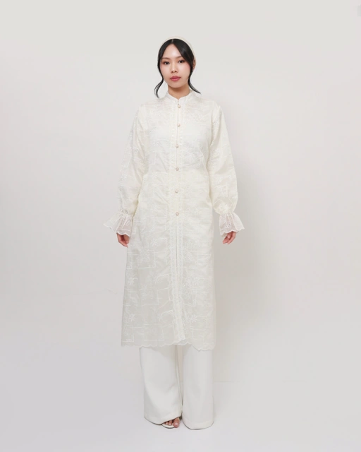 Image of KALILA TUNIK