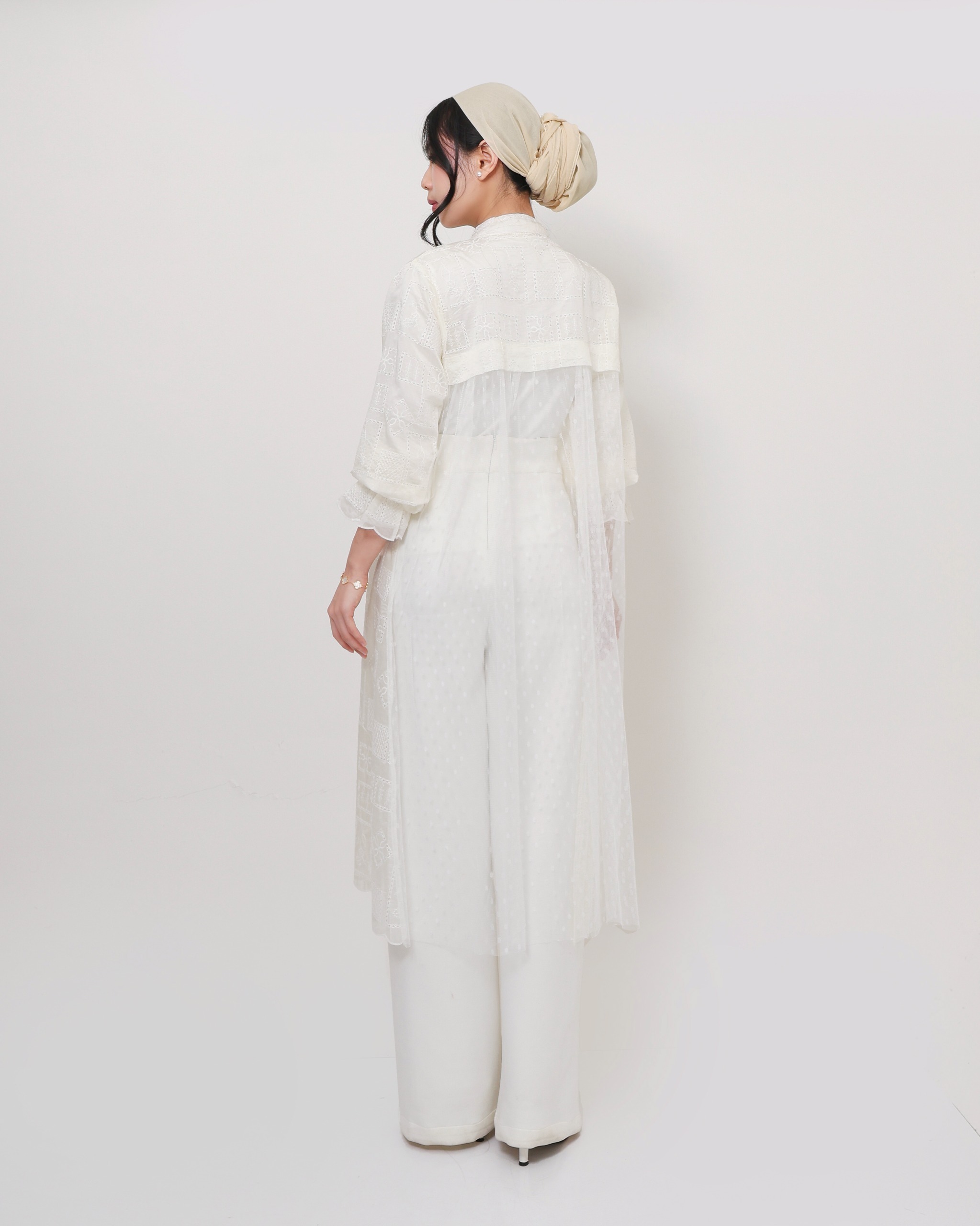 KALILA TUNIK