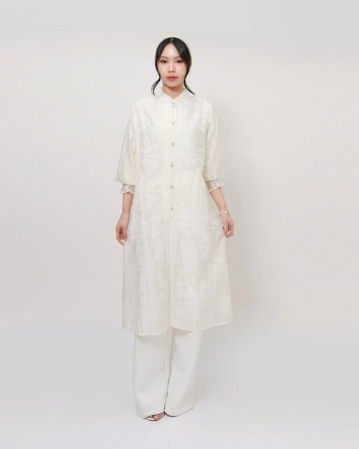 Image of KALILA TUNIK