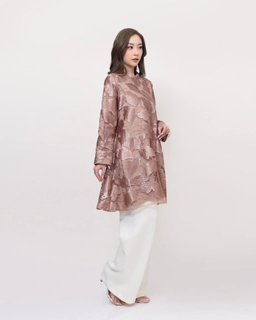 Image of SERENA TUNIK