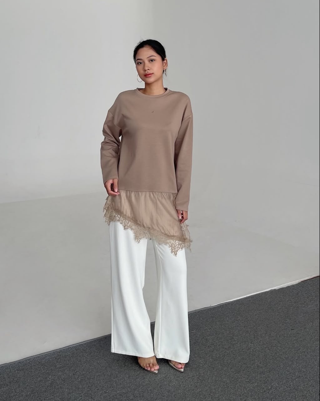 LACELY TOP