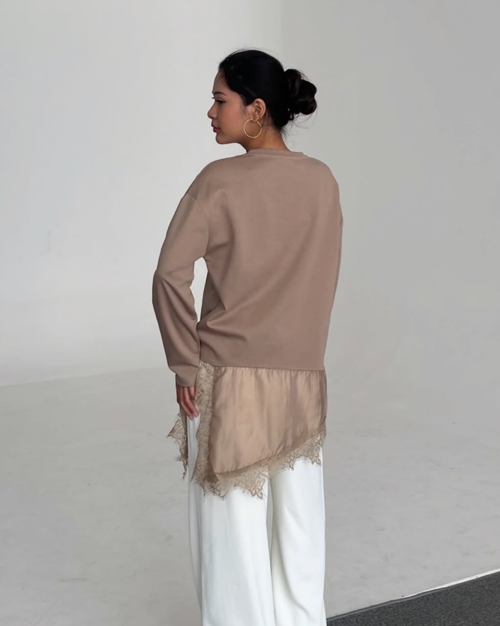 LACELY TOP