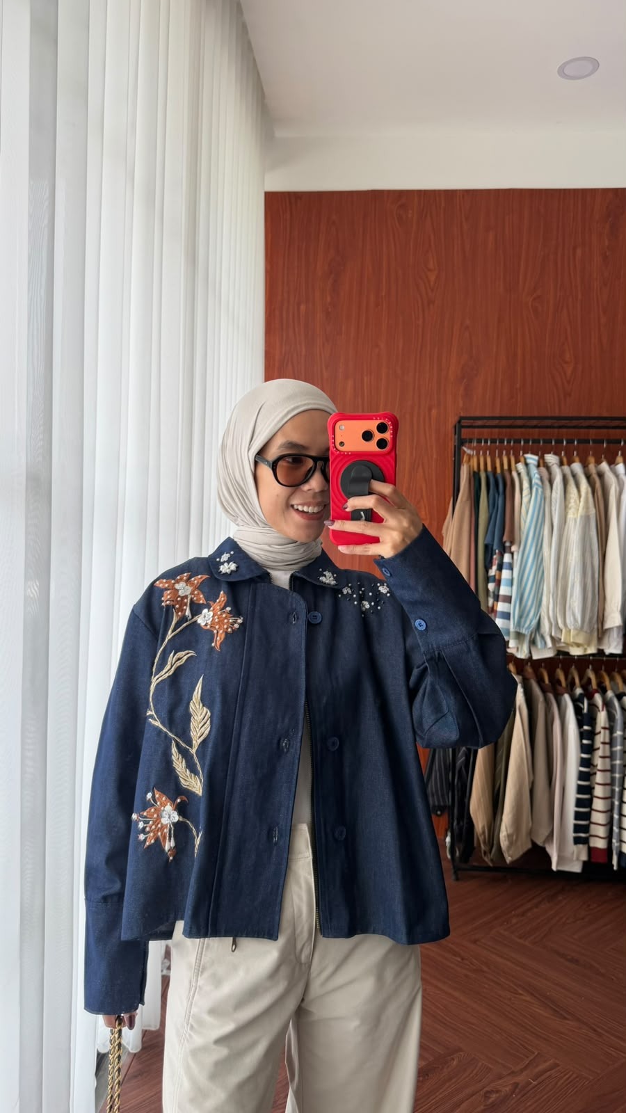 ARUNA OUTER TOP