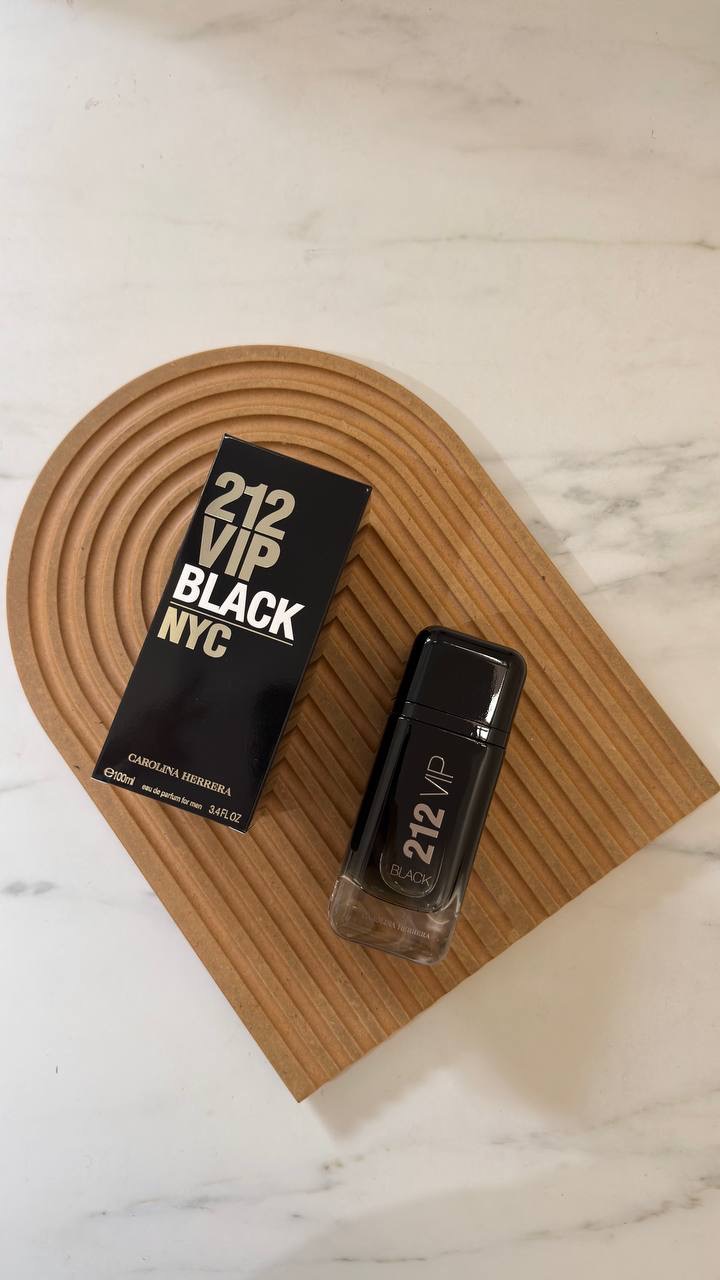Carolina Hererra 212 VIP Black 100ml