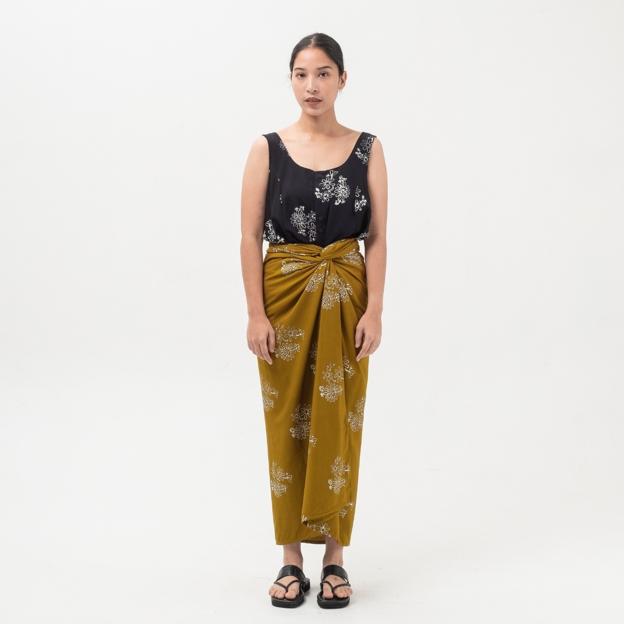 Dama Kara Suar Skirt (Rok Lilit Batik)