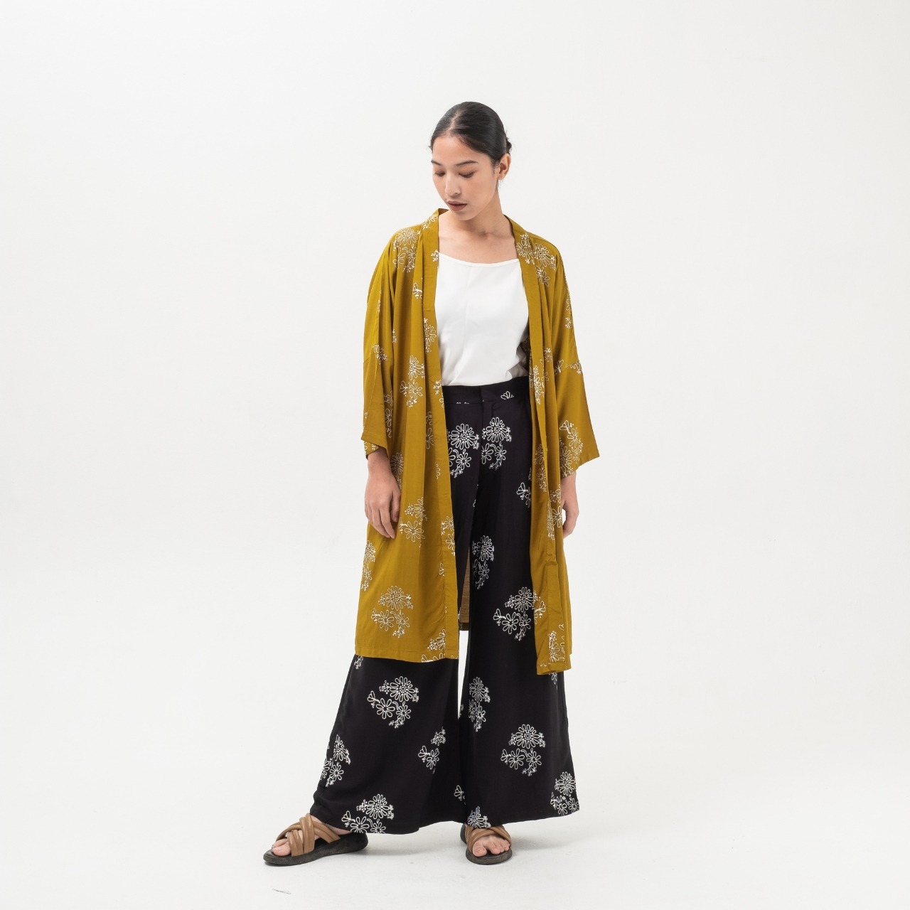 Dama Kara Suar Outer