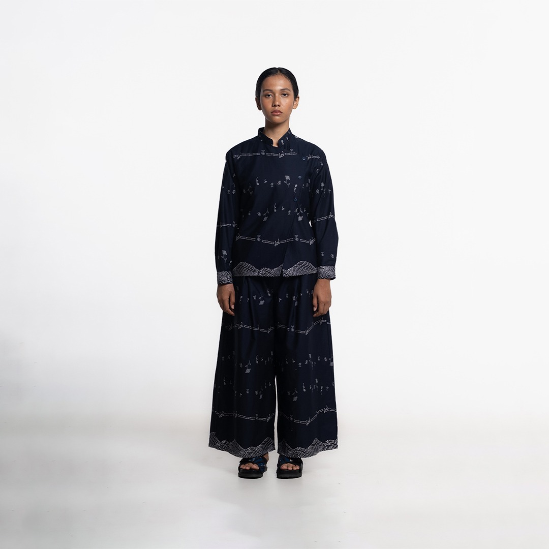 Dama Kara Kembali Janggan Women Shirt