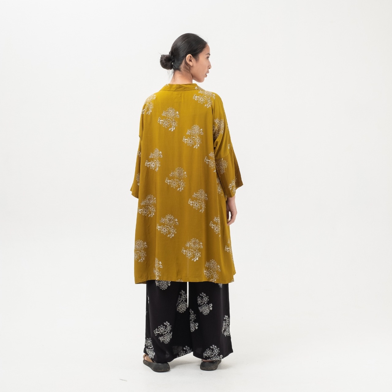 Dama Kara Suar Outer