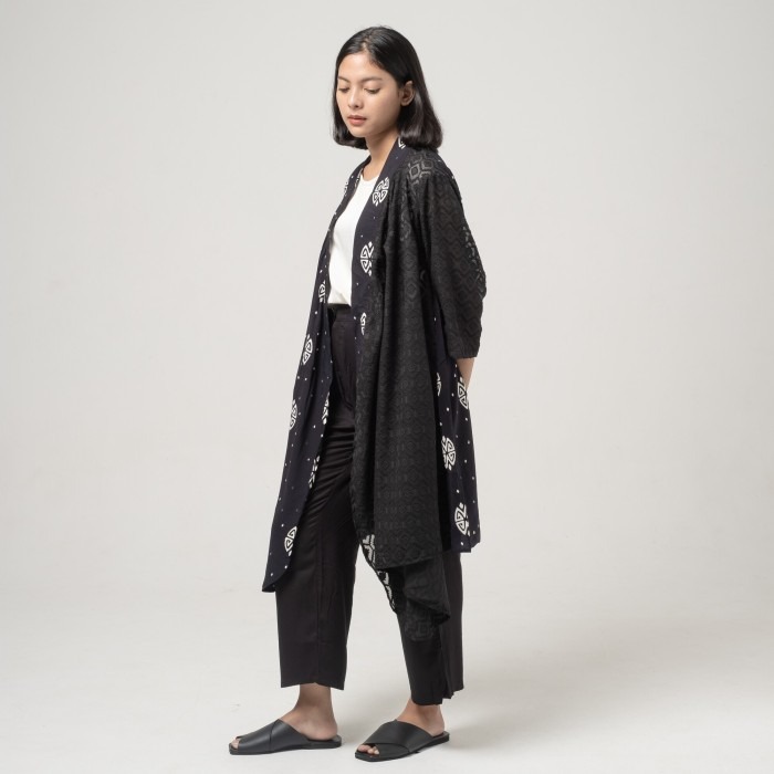 Dama Kara Kaimana Outer Lace