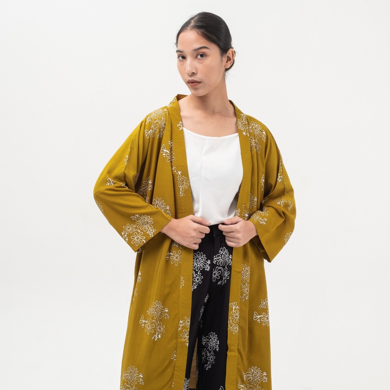 Dama Kara Suar Outer