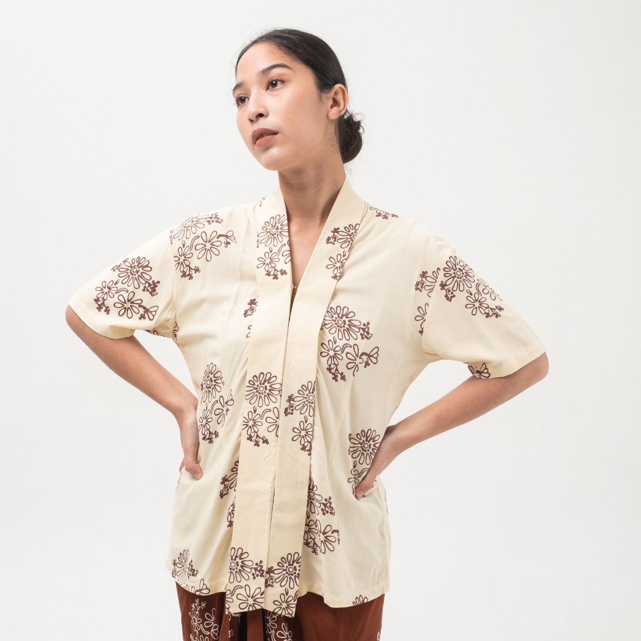 Dama Kara Suar Kebaya Encim Shortsleeve