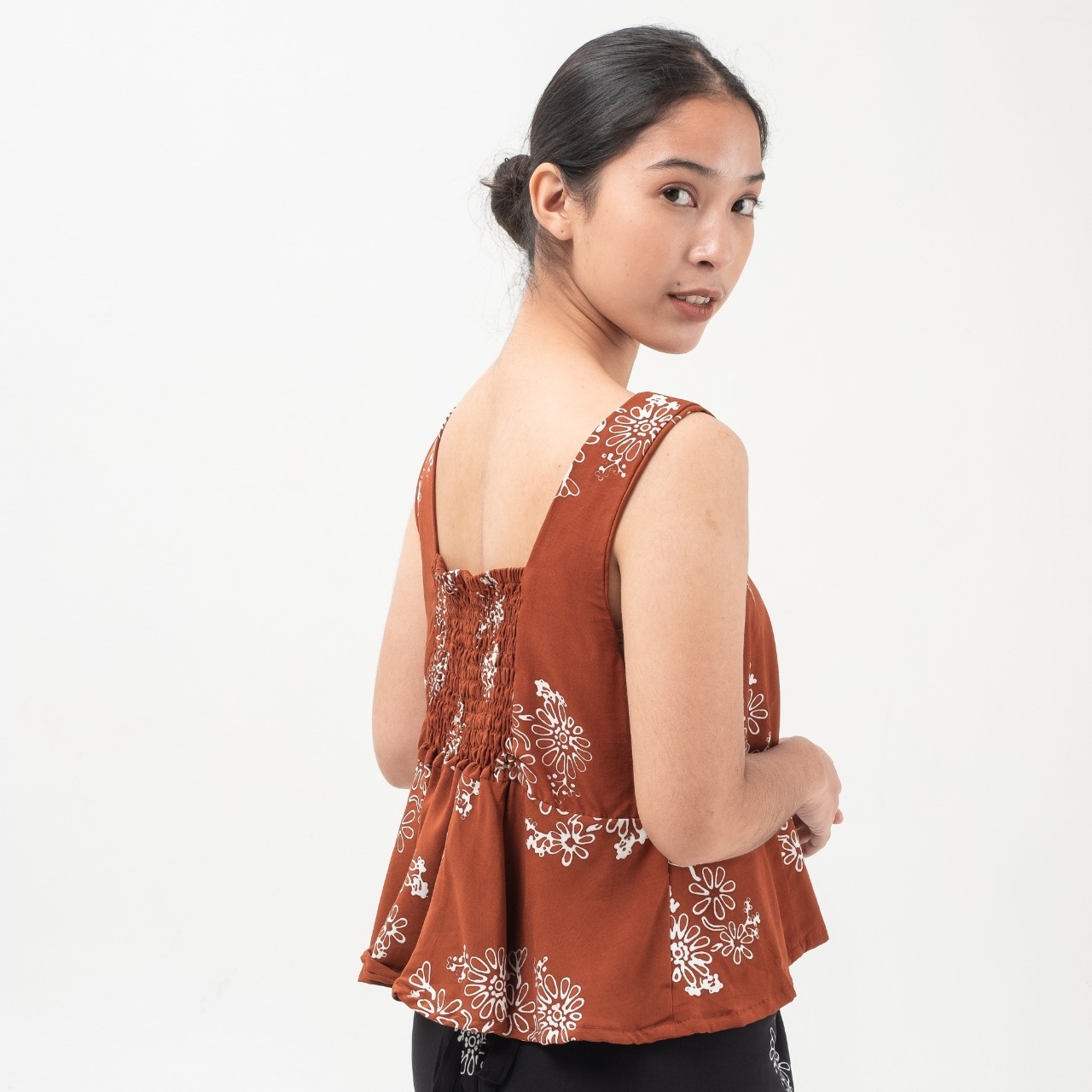 Dama Kara Suar Top Sleeveless