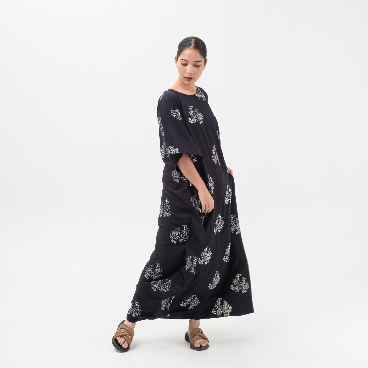 Dama Kara Suar Long Dress