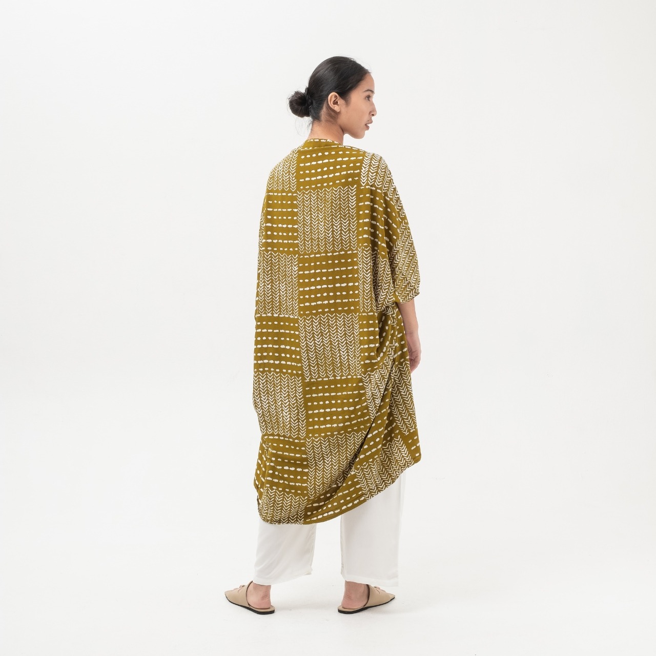Dama Kara Nirmala Outer