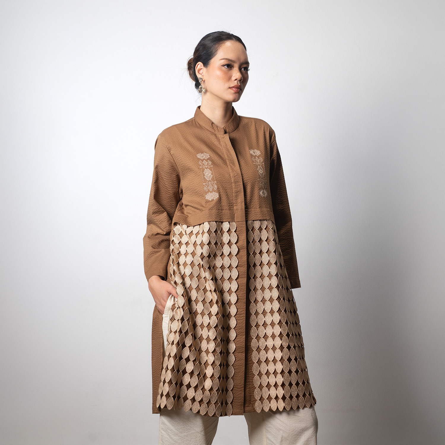 Dama Kara Aksata Embroidery Tunik 