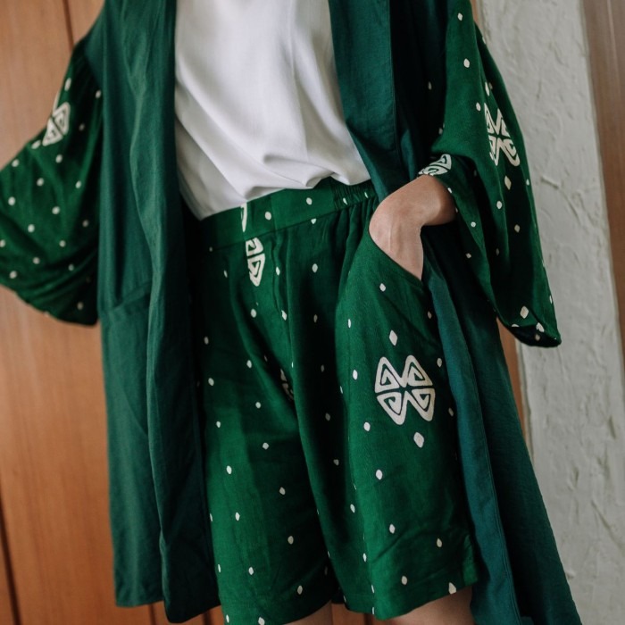 Dama Kara Kaimana Outer