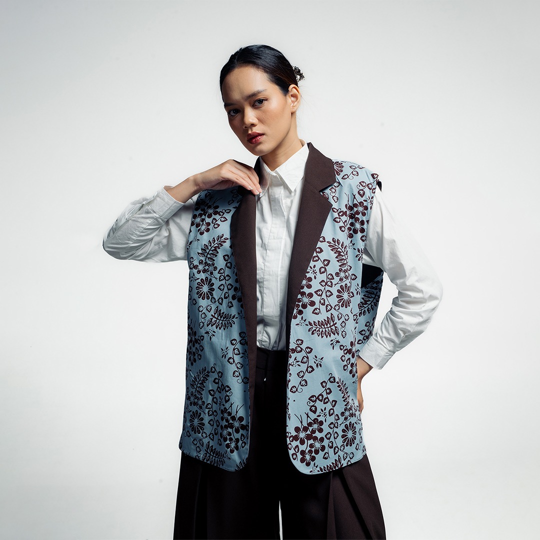 Dama Kara Arunika Two Ways Blazer