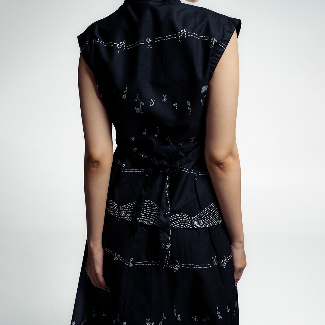 Dama Kara Kembali Encim Sleeveless