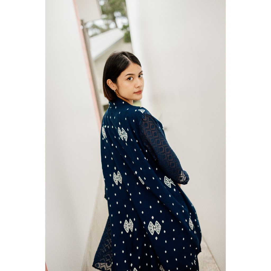 Dama Kara Kaimana Outer Lace