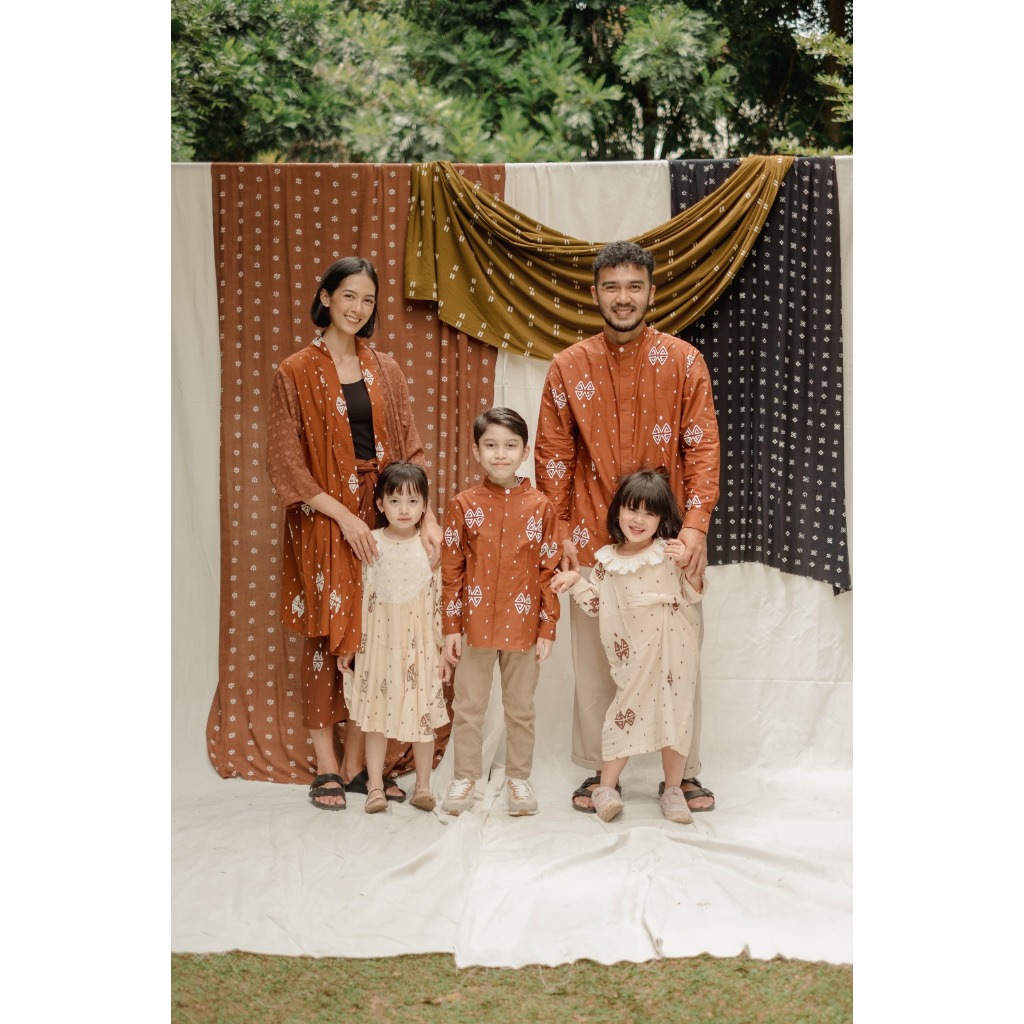 Dama Kara Kaimana Outer Lace