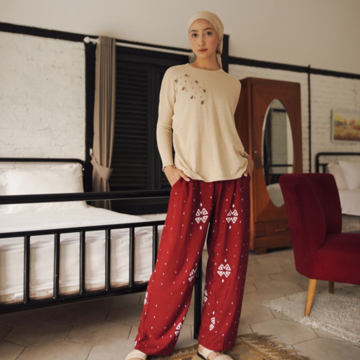 Dama Kara Nahla Sweater Beads Rajut