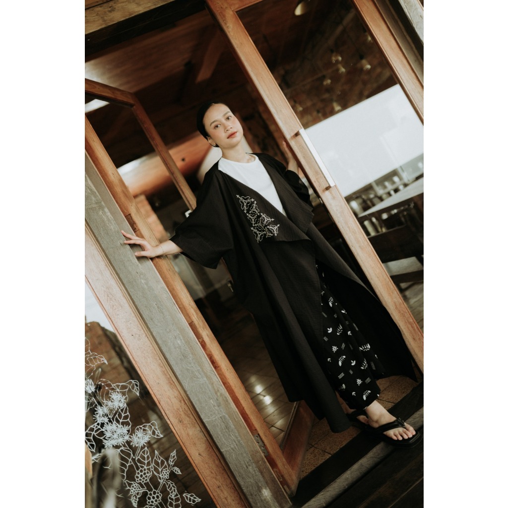 Dama Kara Kala Embroidery Outer