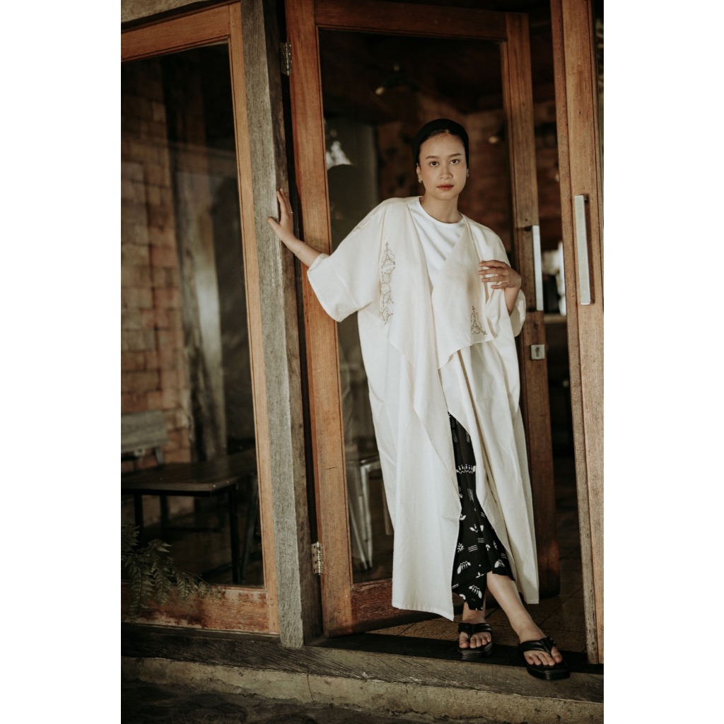 Dama Kara Kala Embroidery Outer
