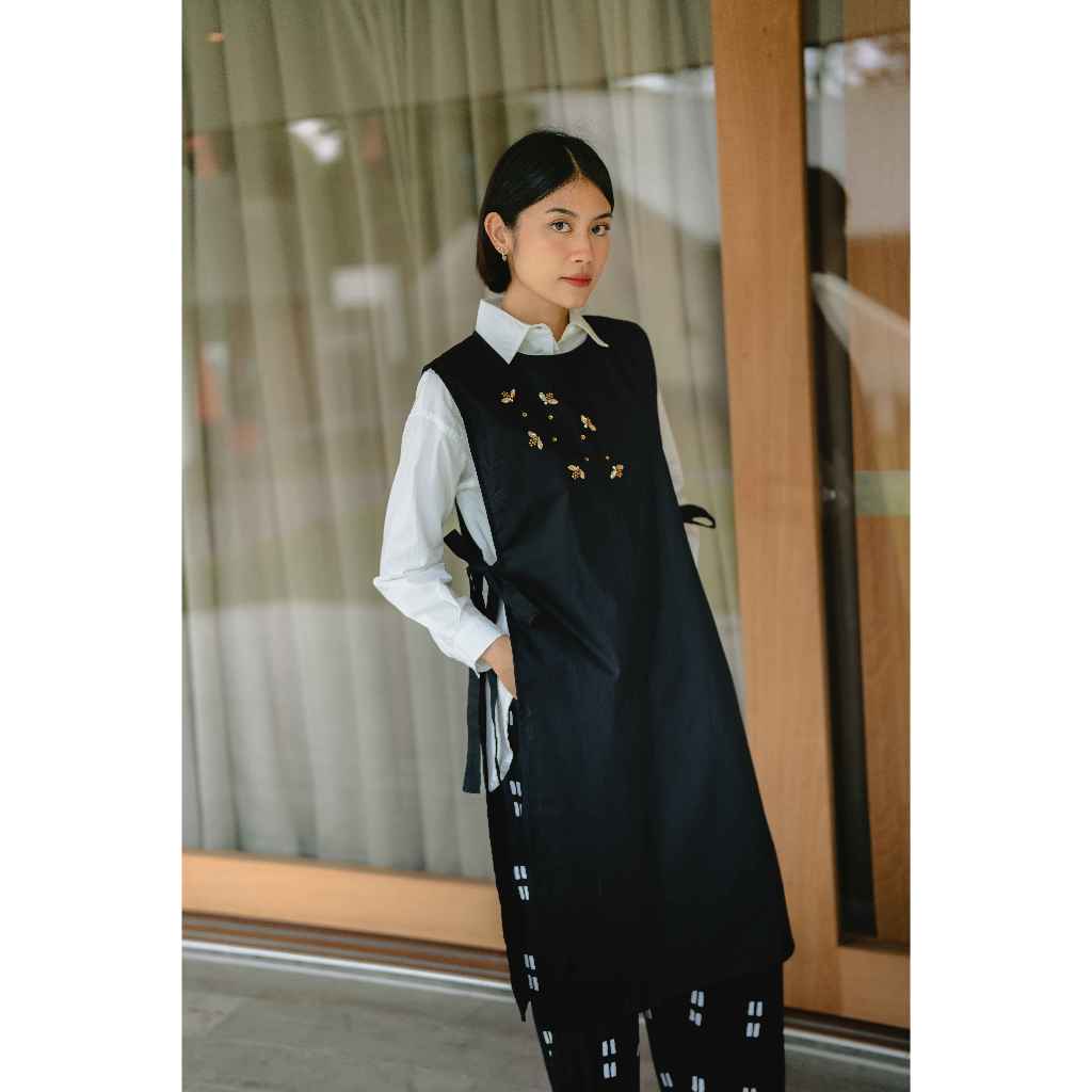 Dama Kara Nahla Long Vest Beads