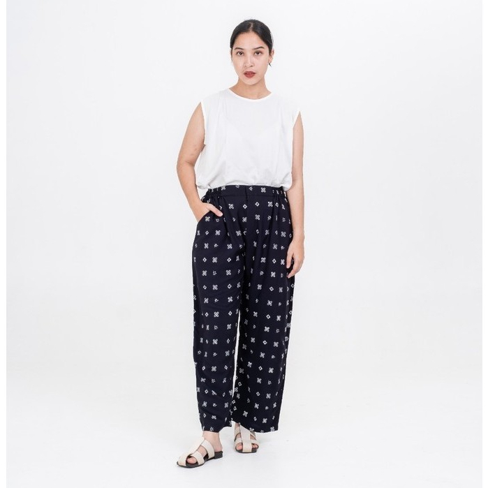 Dama Kara Hapsari Long Pants