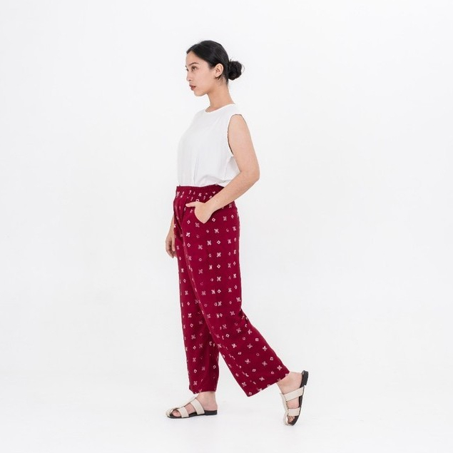 Dama Kara Hapsari Long Pants