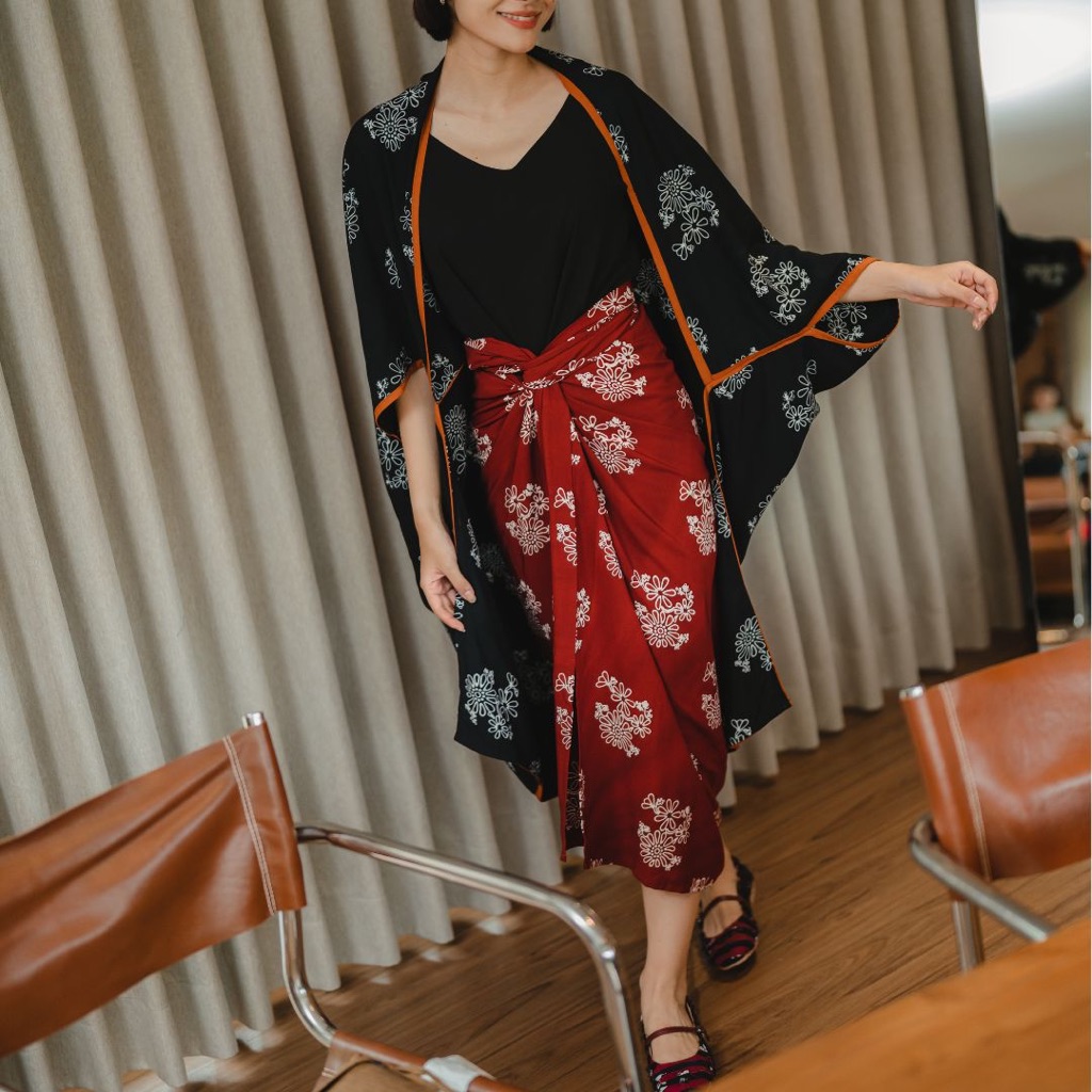 Dama Kara Suar Outer Batwing