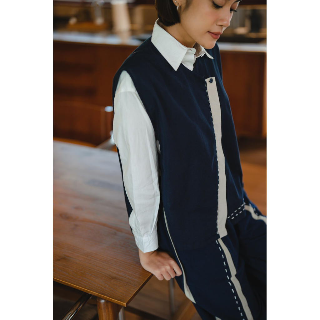 Dama Kara Jalin Vest Sashiko