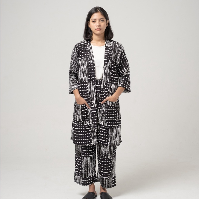 Dama Kara Nirmala Set Outer