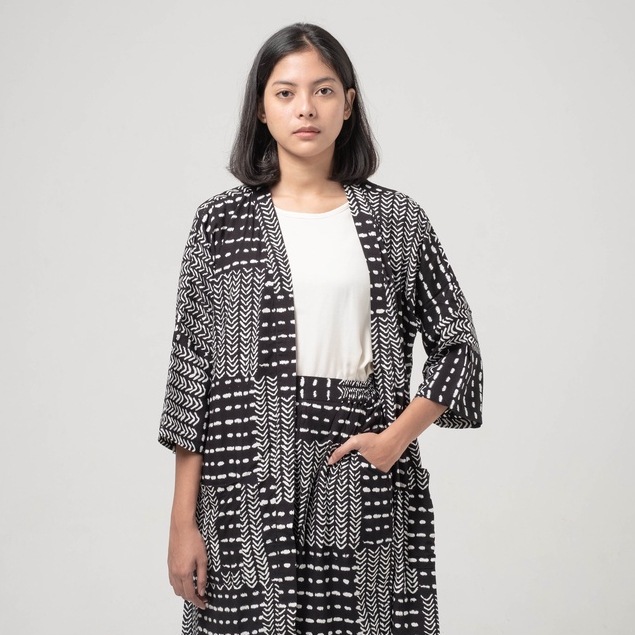 Dama Kara Nirmala Set Outer