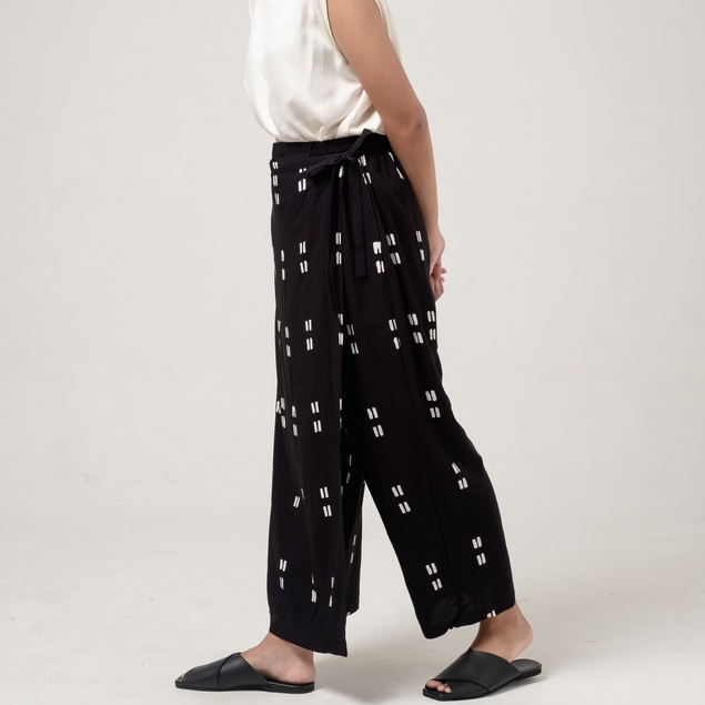 Dama Kara Skort Pants Gayatri
