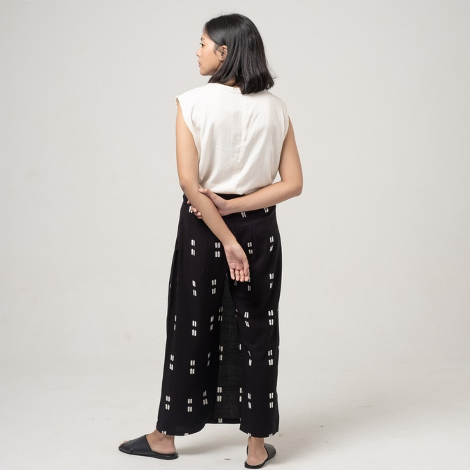 Dama Kara Skort Pants Gayatri