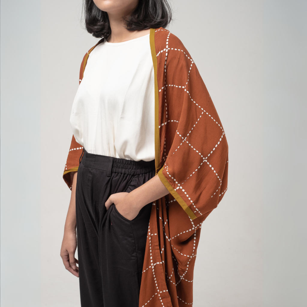 Dama Kara Lembayung Outer