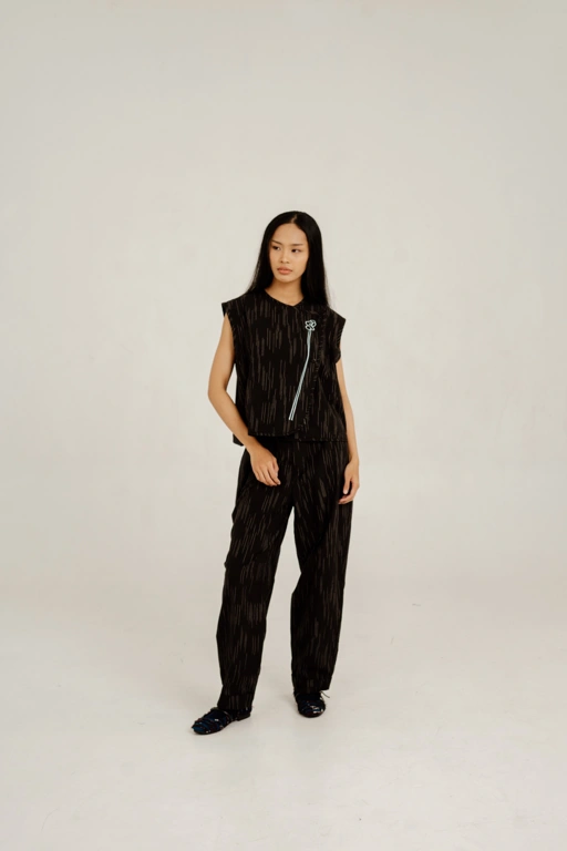 Image of Dama Kara Alkisah Vest Lurik