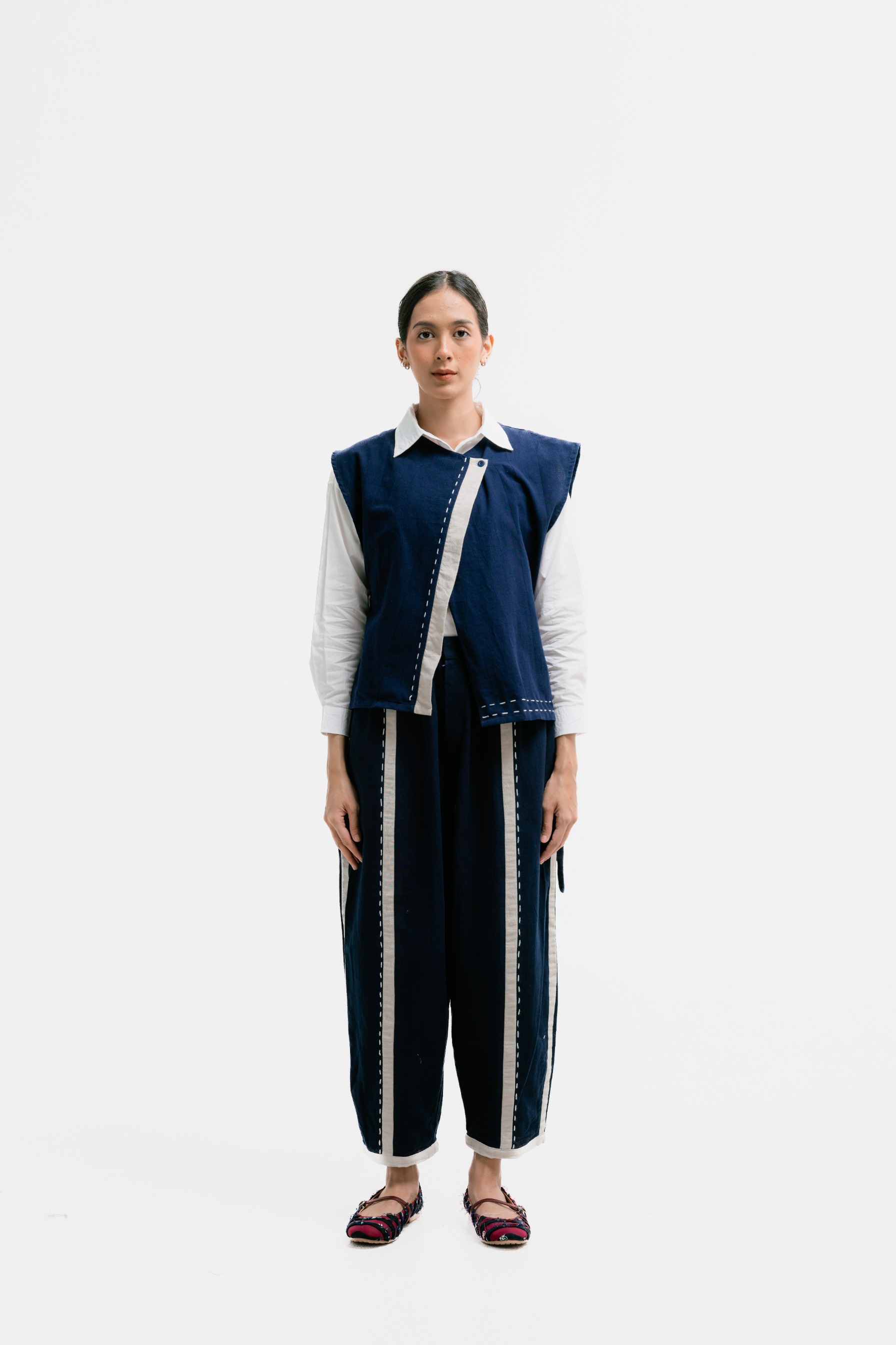Dama Kara Jalin Vest Sashiko