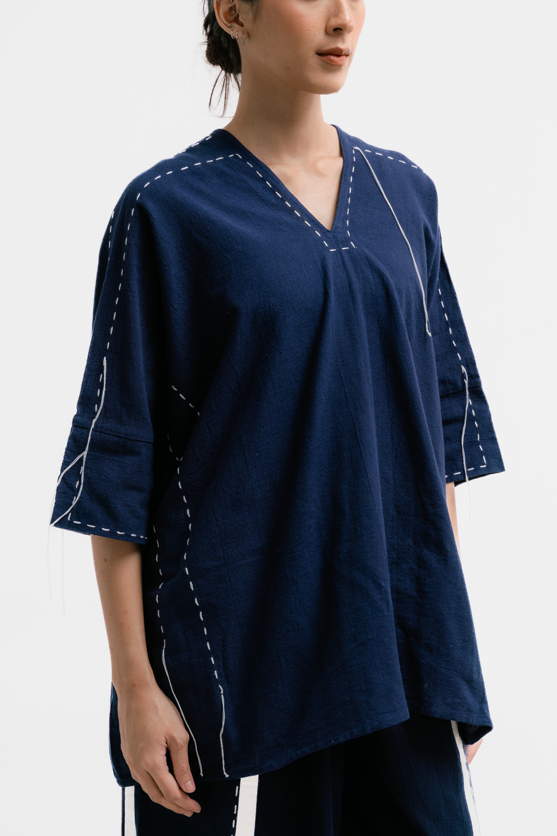 Dama Kara Jalin Blouse Sashiko