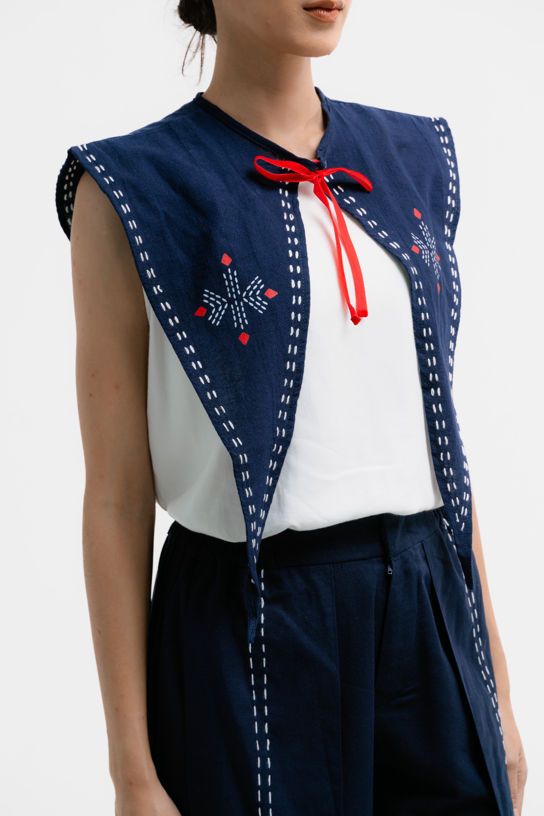 Dama Kara Jalin Collar Sashiko