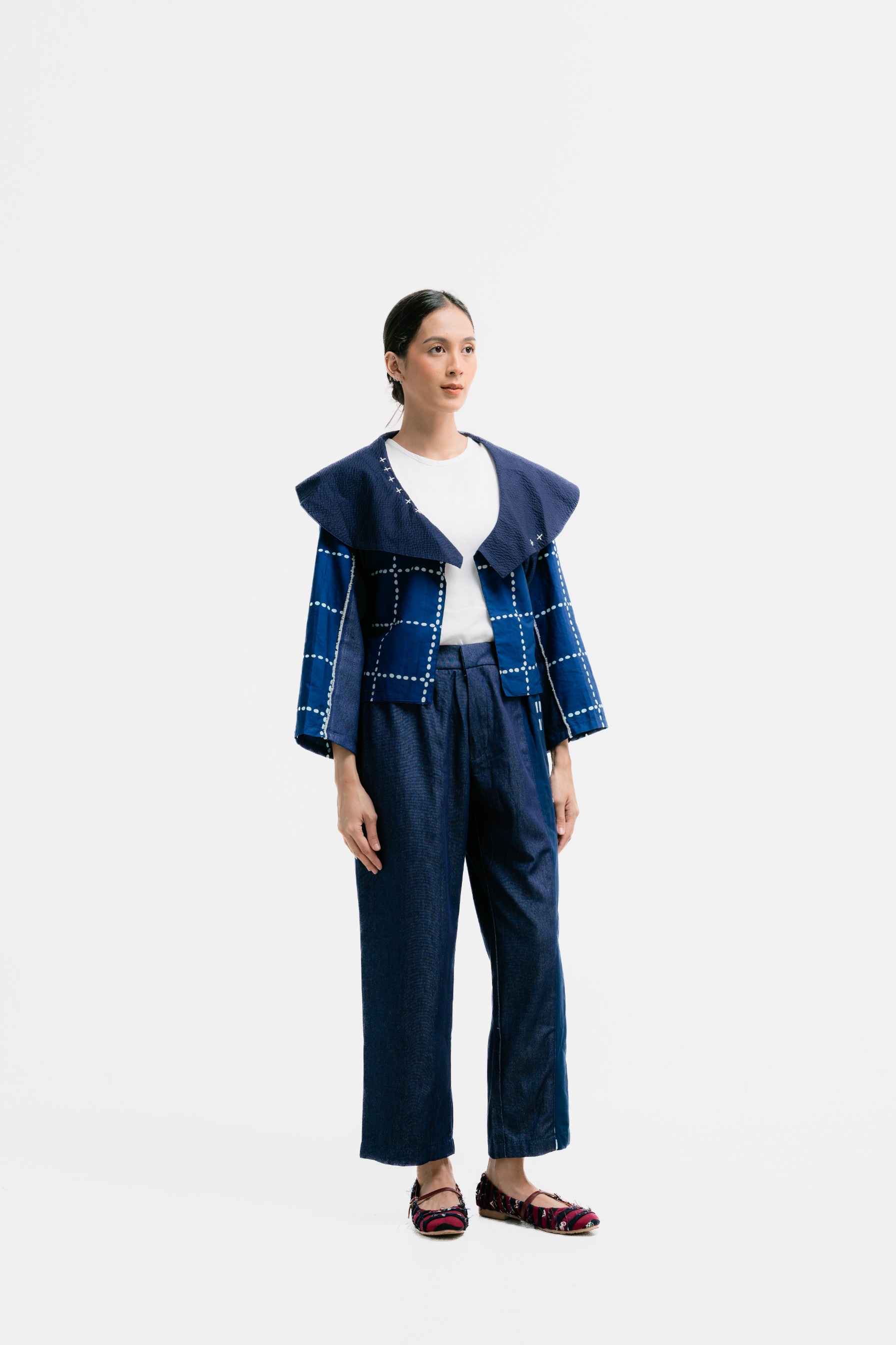 Dama Kara Lembayung Crop Outer