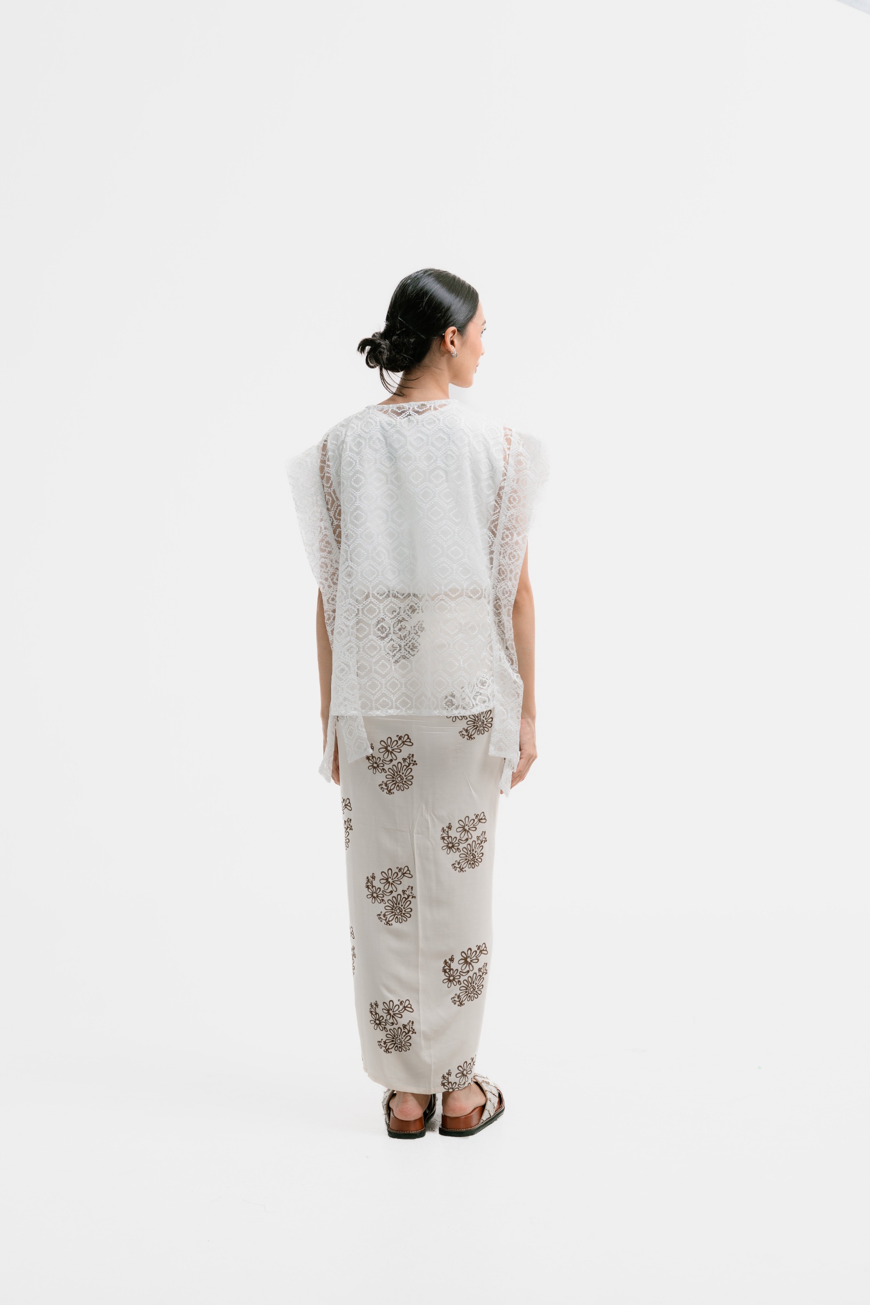 Dama Kara Basic Lace Vest