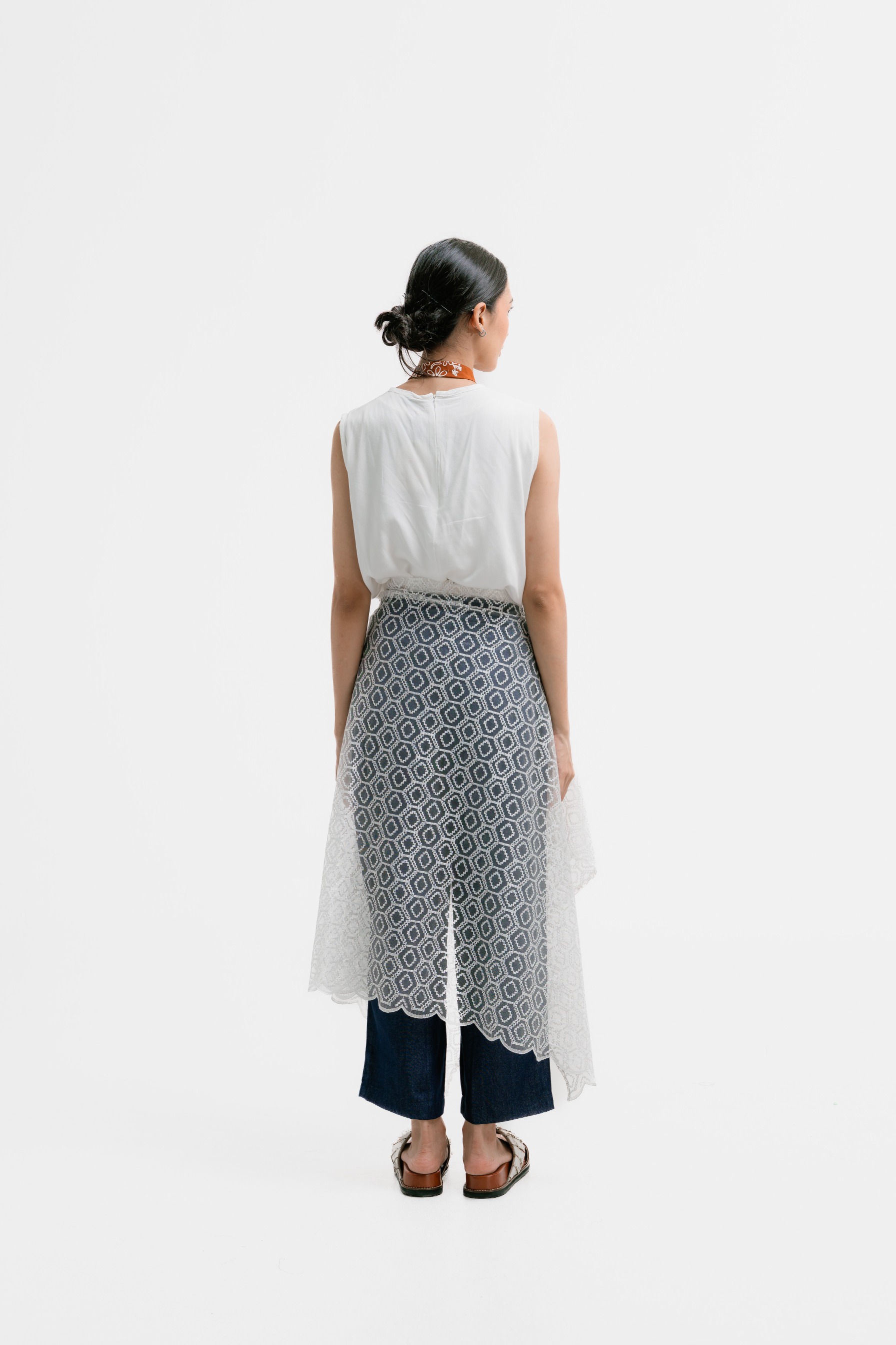 Dama Kara Basic Lace Layer Apron
