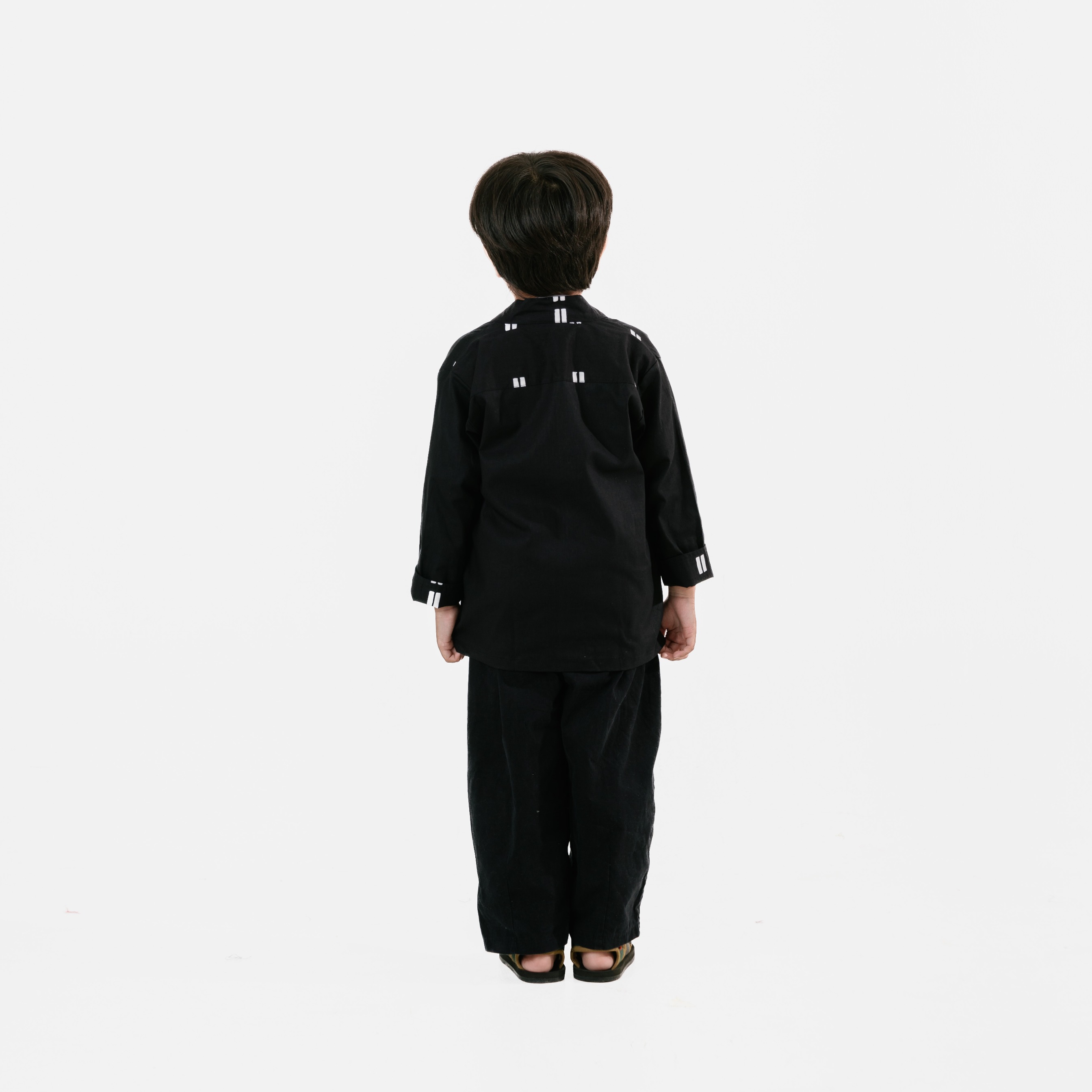 Dama Kara Gayatri Outer Kids