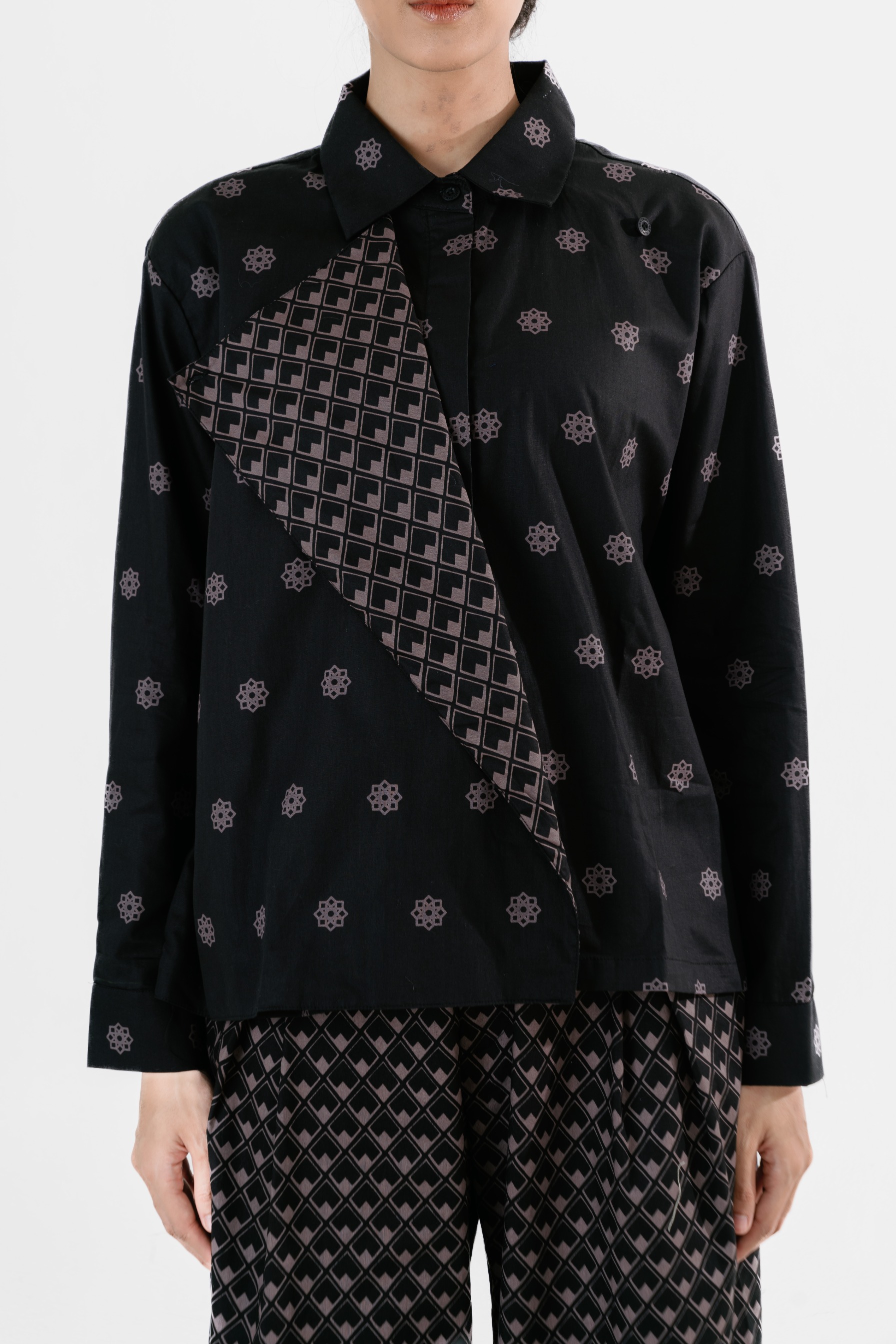 Dama Kara Gantari Janggan Shirt