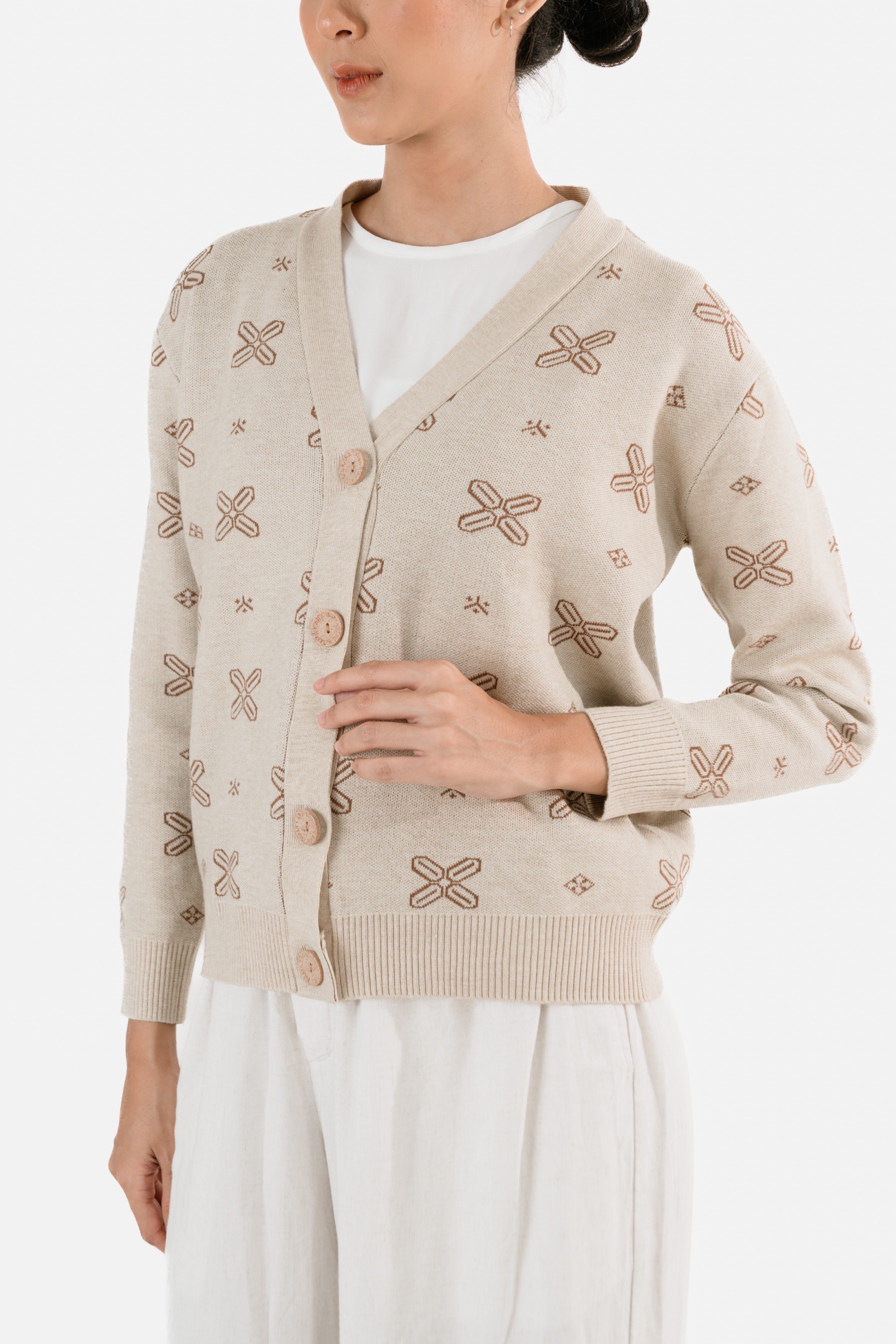 Dama Kara Hapsari Cardigan Rajut