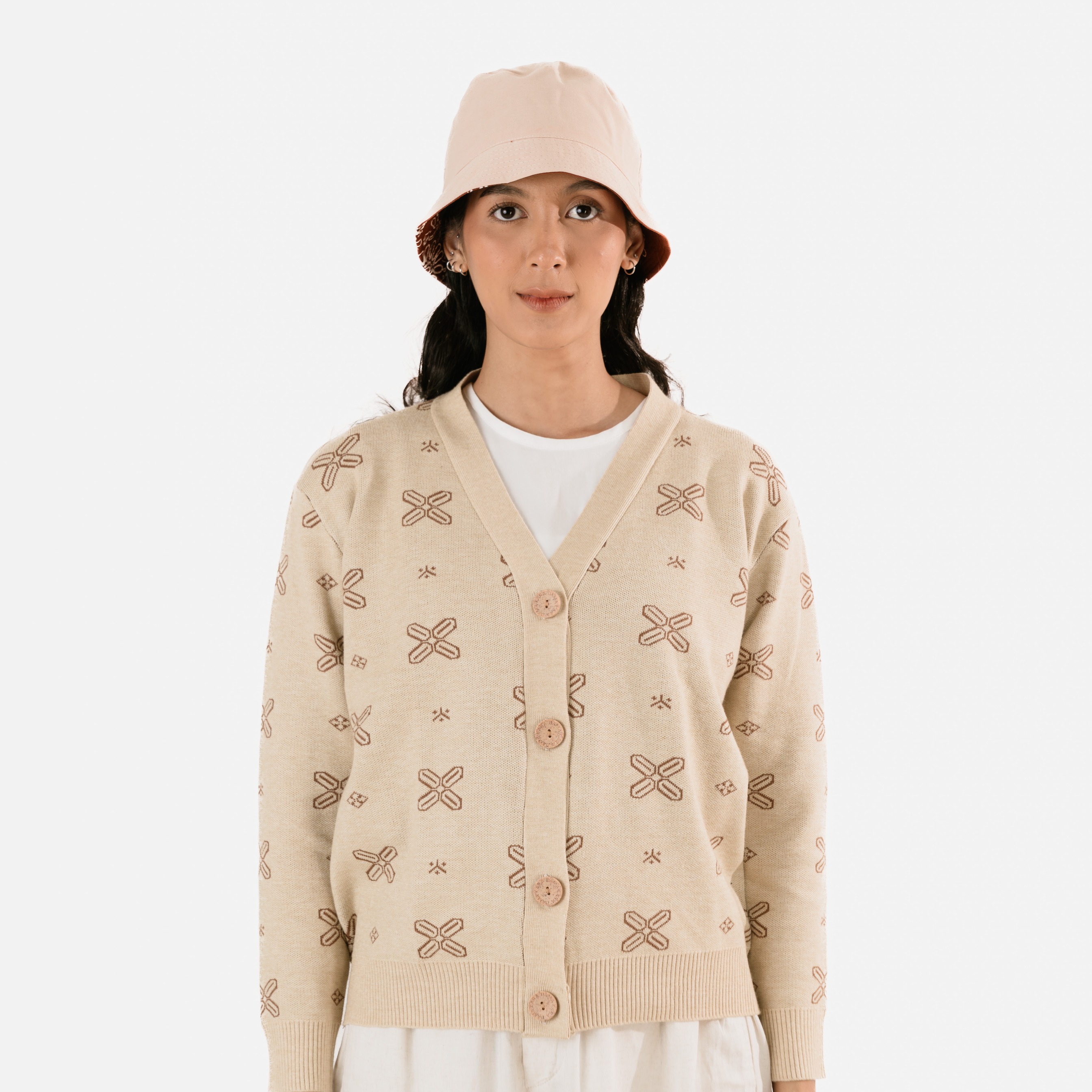 Dama Kara Suar Bucket Hat