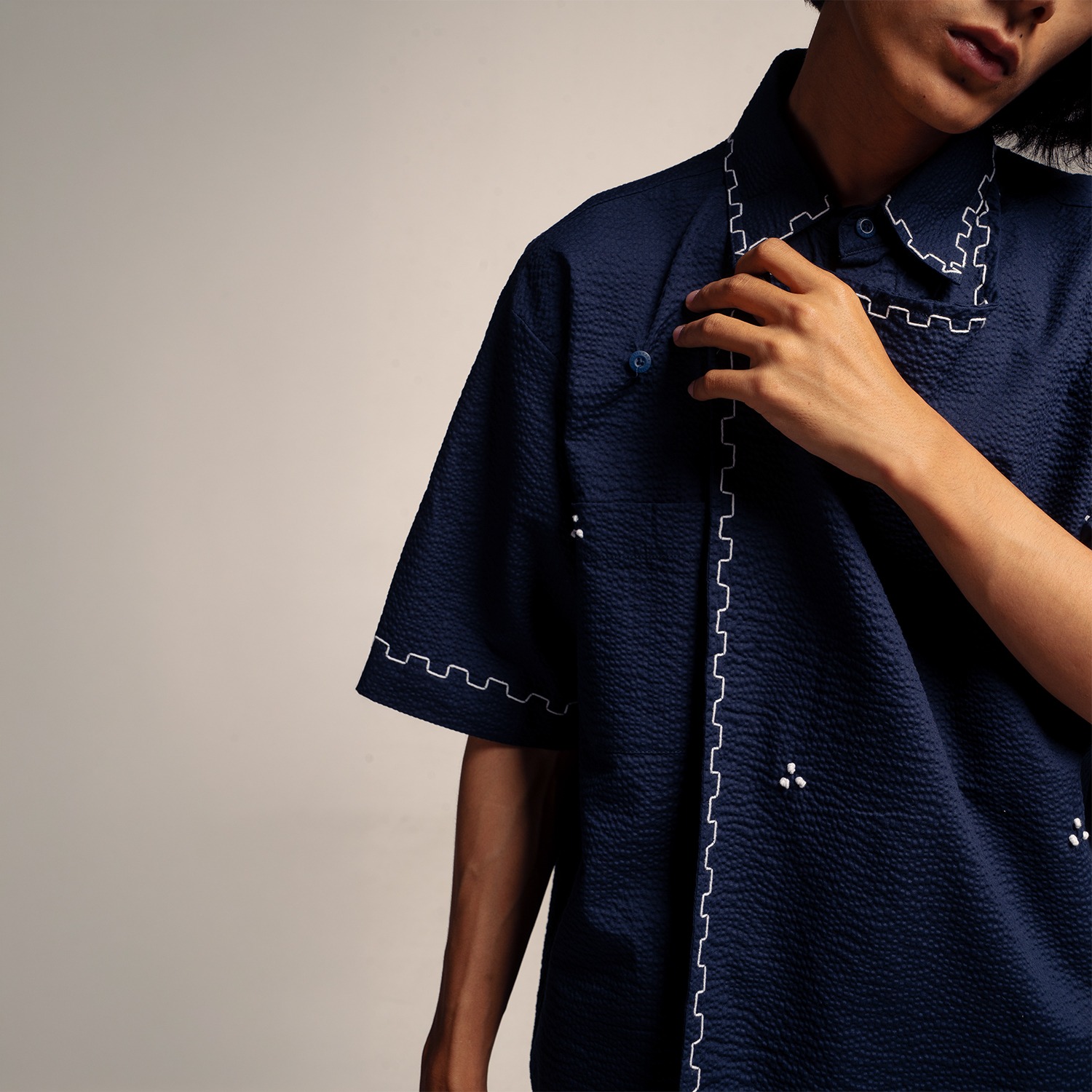 Dama Kara Senarai Kemeja Janggan Sashiko Shortsleeve