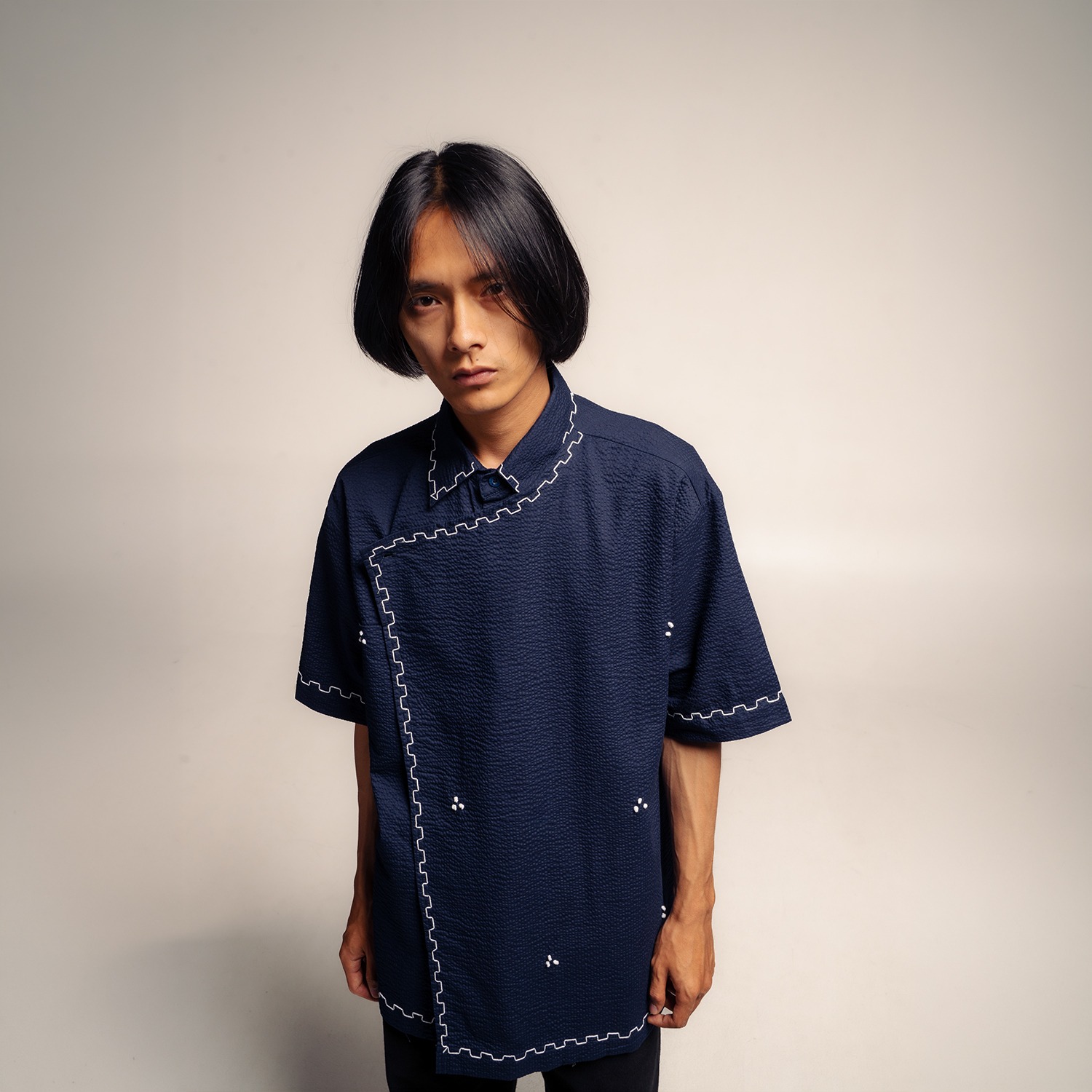 Dama Kara Senarai Kemeja Janggan Sashiko Shortsleeve